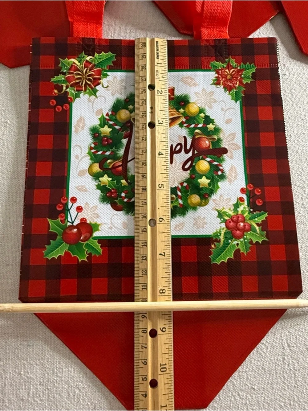 Set of 8 Festive Red Plaid Christmas Gift Bags - NWT